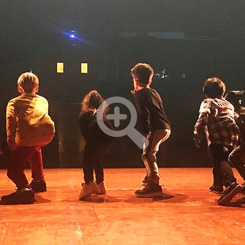 Grupo de baile tributo a Michael Jackson